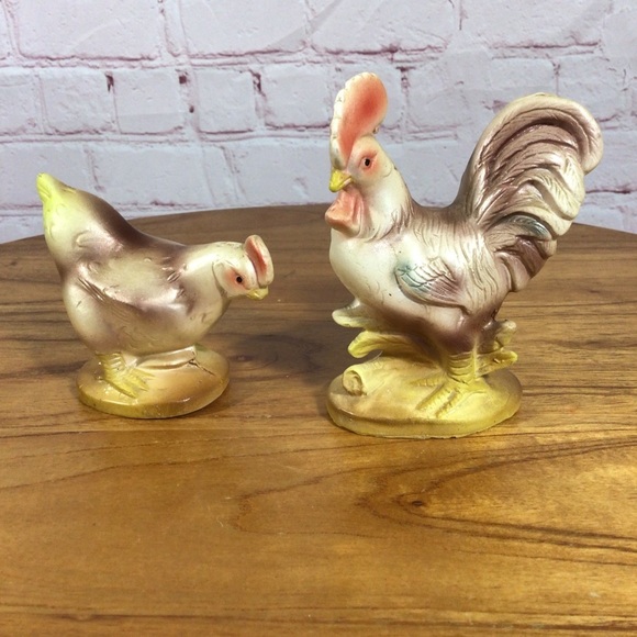 Vintage Enesco Japan Ceramic Chicken Salt And Pepper Shaker Pair - Picture 1 of 9